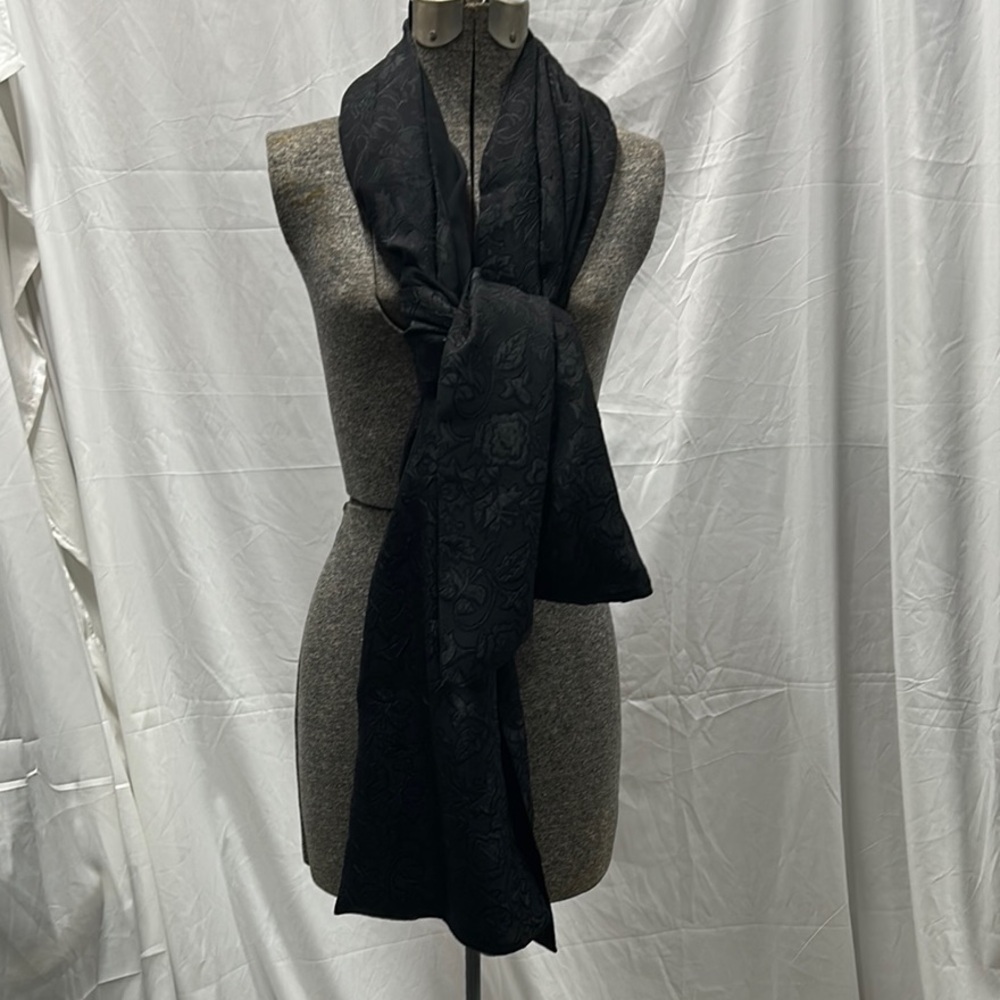 Cejan Black Tapestry Style Wrap / Scarf